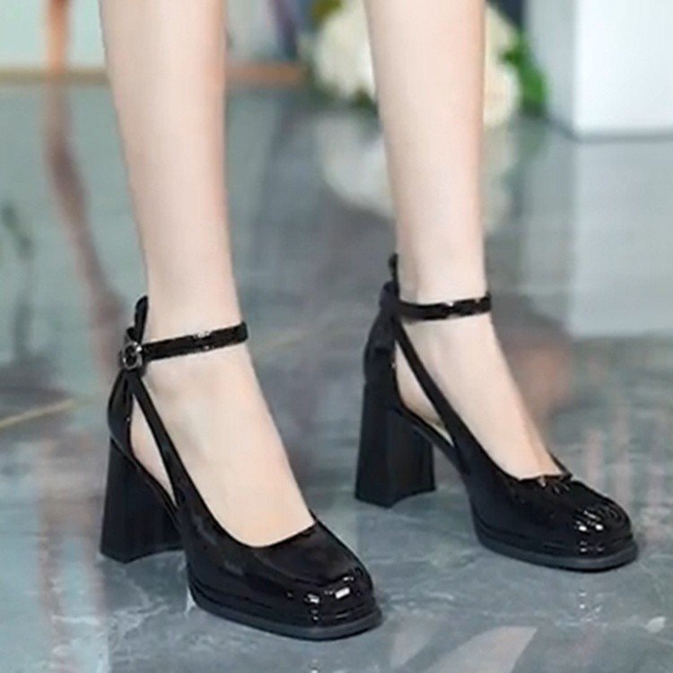Thick heel shoes Korean fashion small leather shoes 2025 summer new round toe work shoes high heels women's round toe sandals