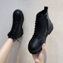 2020秋季新款黑色帅气马丁靴女松糕厚底短筒靴子 combat boots