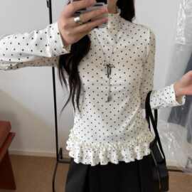 韩系温柔半高领波点花边针织打底衫女秋冬小众设计感内搭长袖T恤