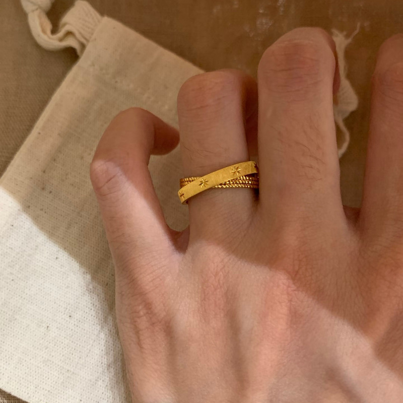 New Brushed Gold Starburst Double Ring Ring for Women, Retro Fashion, Exquisite Light Luxury Index Finger Ring, Niche Design Ring
