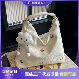 女士斜挎包;女士单肩包;女士双肩包