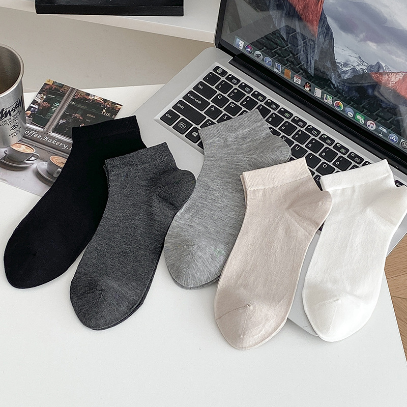 Spring and Summer Men's Short Socks, Solid Color Lyocell Silk Socks, Breathable Mesh Short Socks, Skin-Friendly Seamless Boat Socks Spring and Summer Men's Short Socks, Solid Color Lyocell Silk Socks, Breathable Mesh Short Socks, Skin-Friendly Seamless Boat Socks