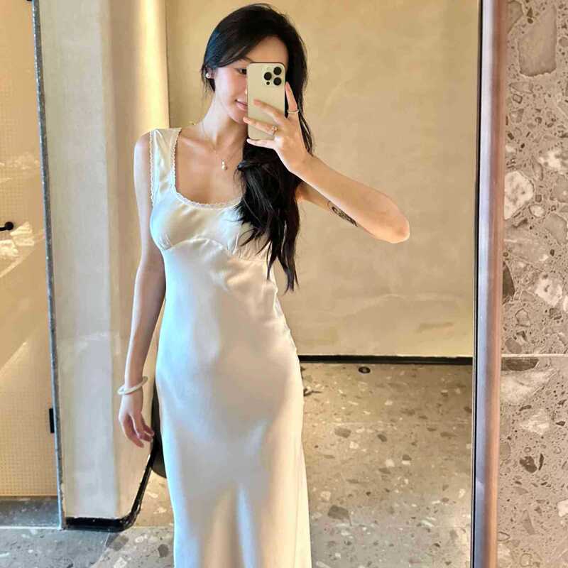 Sleep Lu Genuine <Floating Light> French Sexy Pajamas Women's Suspender Lace Pure Desire Long Skirt Women's Home Wear