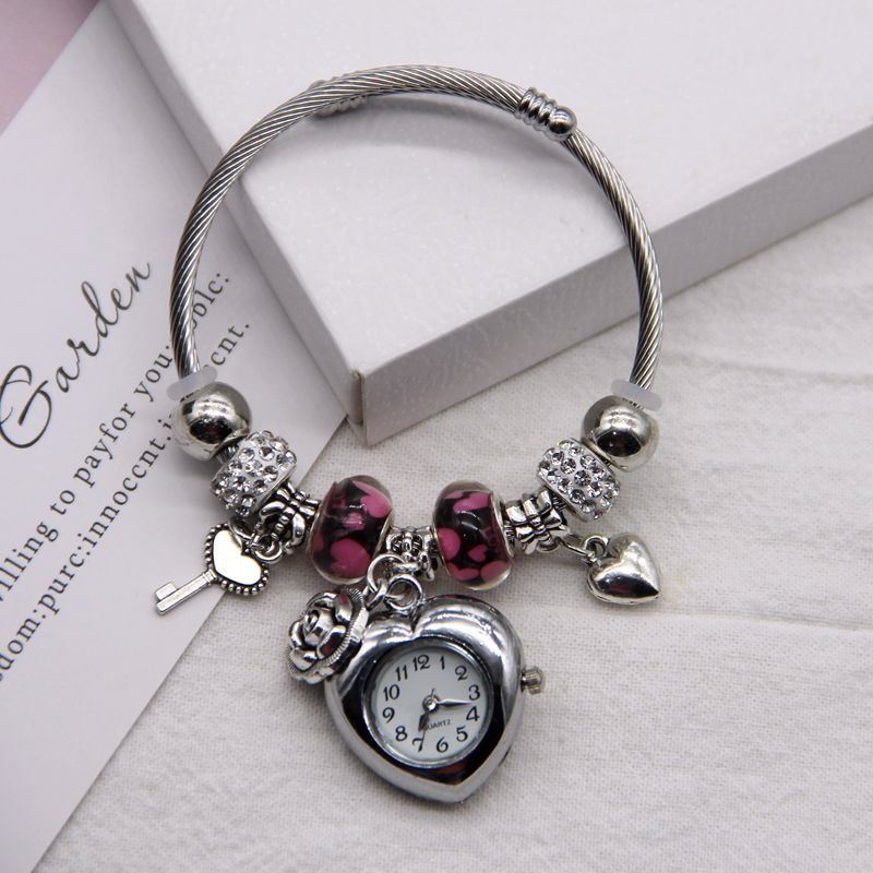Ordinary Glass Mirror Material Elegant Heart Shape Quartz Women's Watches