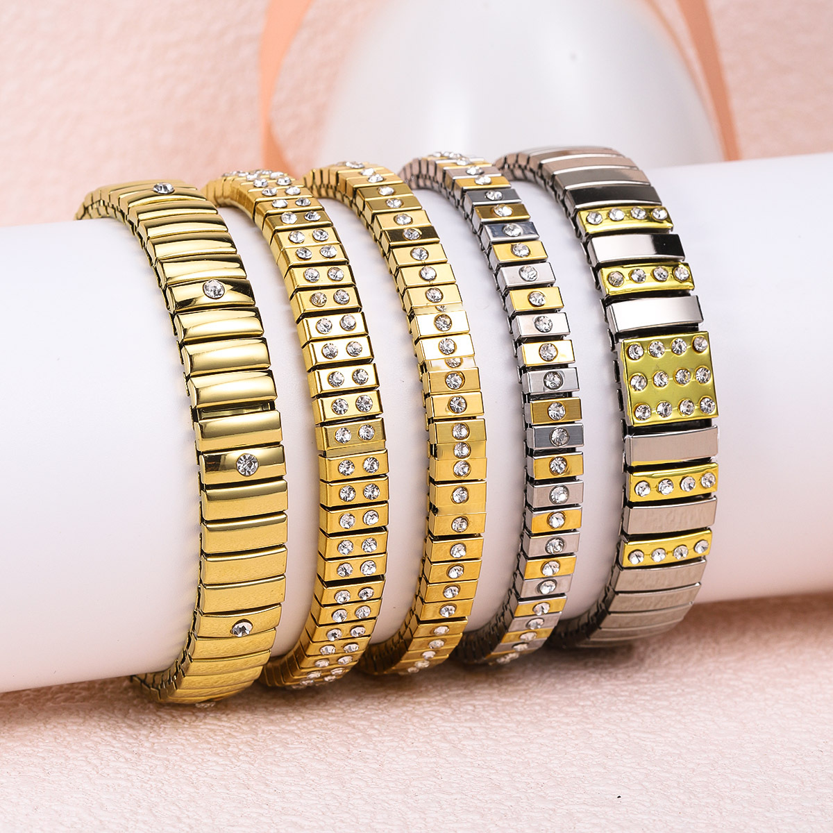26g Weight Zircon Inlay Material Bracelets Classification Elegant Geometric 304 Stainless Steel Zircon Bracelets In Bulk