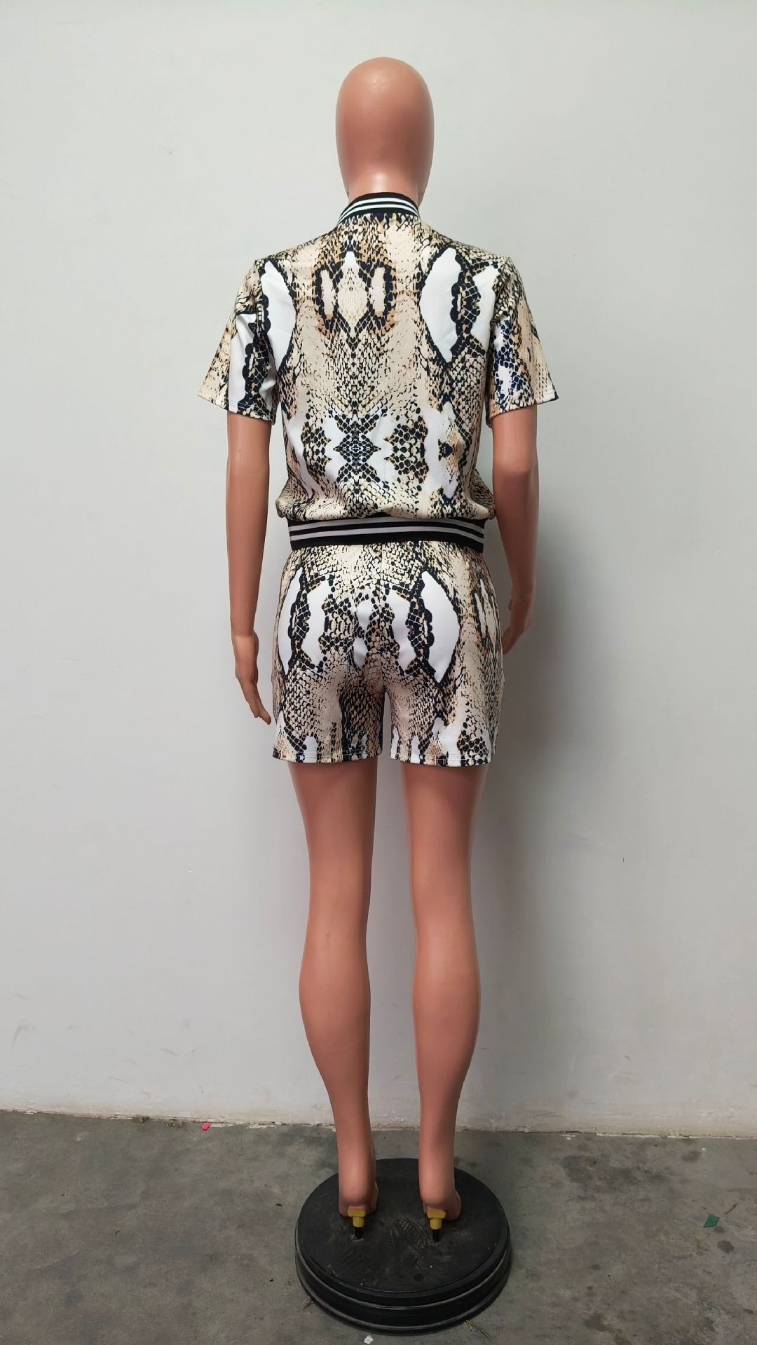 Damen Zweiteiler Set Schlangenmuster Strickjacke Und Shorts_voghion.com