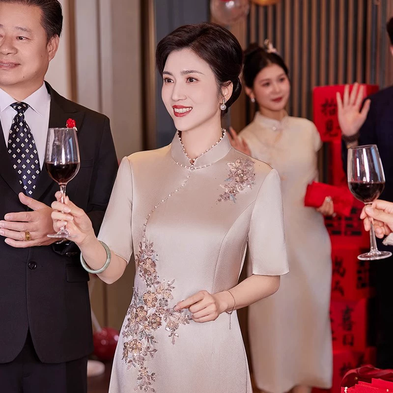 Yhfs7950 темпераментная мама свадебное платье юбка молодой свадебный костюм свекрови свадебное новое платье cheongsam в китайском стиле