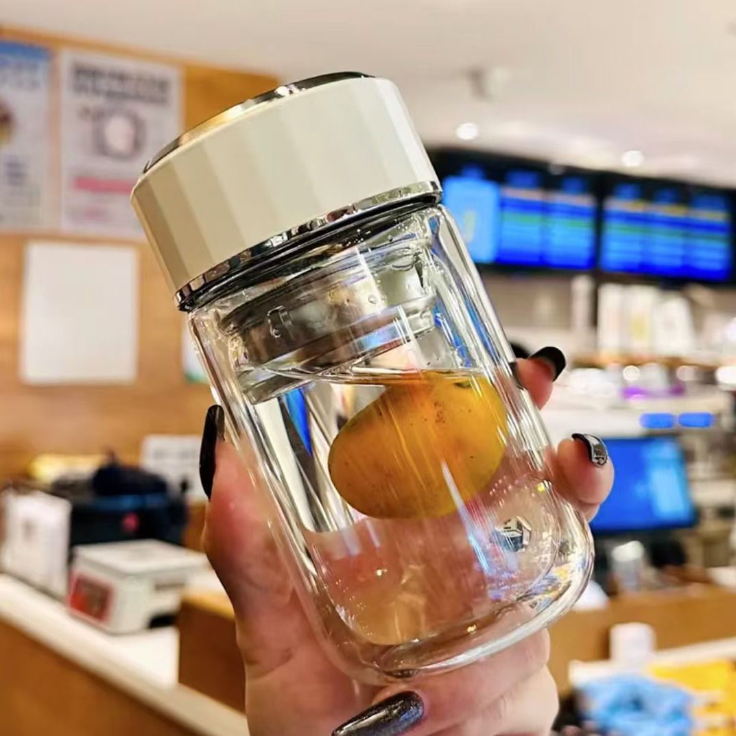 2025 tazas de agua nuevas damas de alto valor de separación de tazas de té tazas de doble vidrio portátiles tazas de té compactas