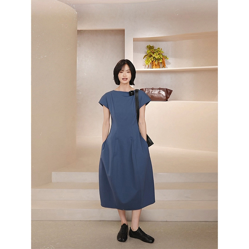 Cos High-Quality Minimalist Three-Dimensional Cut Flower Bud Dress Elegant Commuter Long Dress 1456 Siyuan Cos High-Quality Minimalist Three-Dimensional Cut Flower Bud Dress Elegant Commuter Long Dress 1456 Siyuan