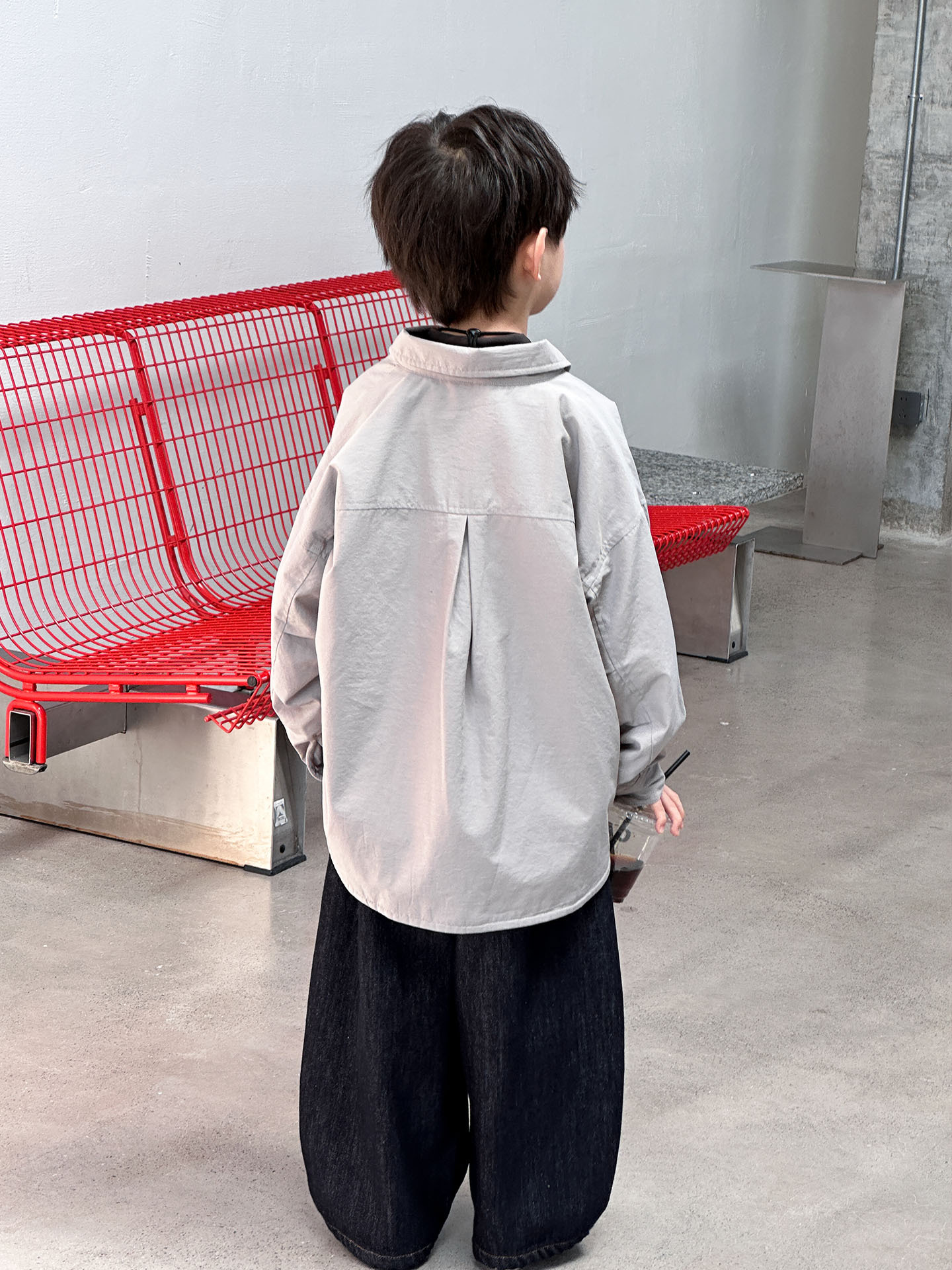 McCarthy ropa infantil para niños camisas de algodón engrosadas otoño / invierno 2025 nuevo tipo de ropa de invierno de moda para niños de tamaño medio