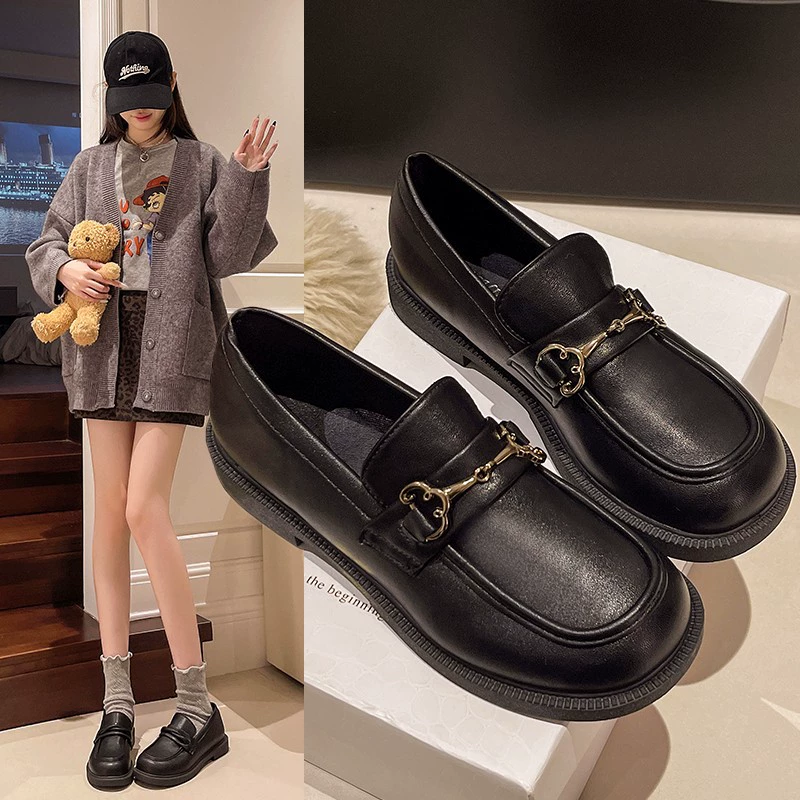 Маленькие кожаные туфли в британском стиле Женская весна 2025 новая мягкая подошва одиночные туфли