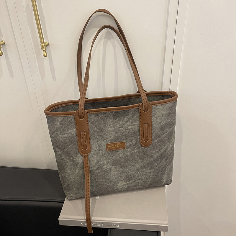 Large Capacity Tote Bag Versatile Shoulder Handbag For Women_voghion.com