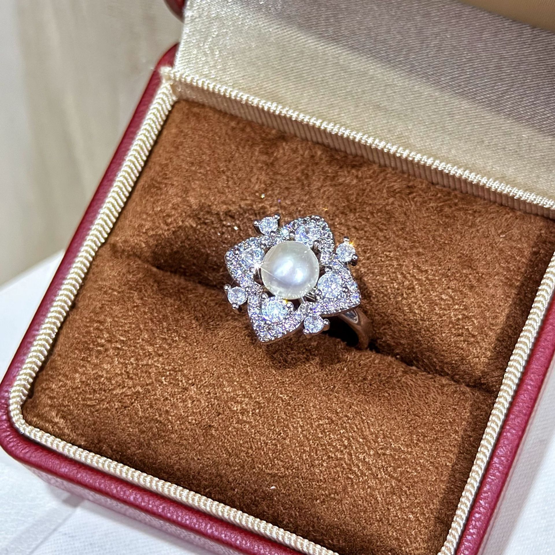 ��ʽ���α�͸�ʯ��Ȼ��ˮ�����׹������ָͨ��ʱ������������װ