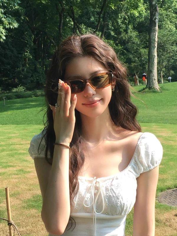 美式辣妹泡泡袖夏季新款设计感小众辣妹t恤修身百搭短袖方领上衣|undefined