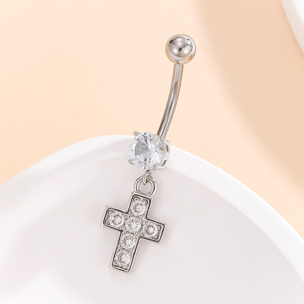 Silver pointed spike labret stud material detail