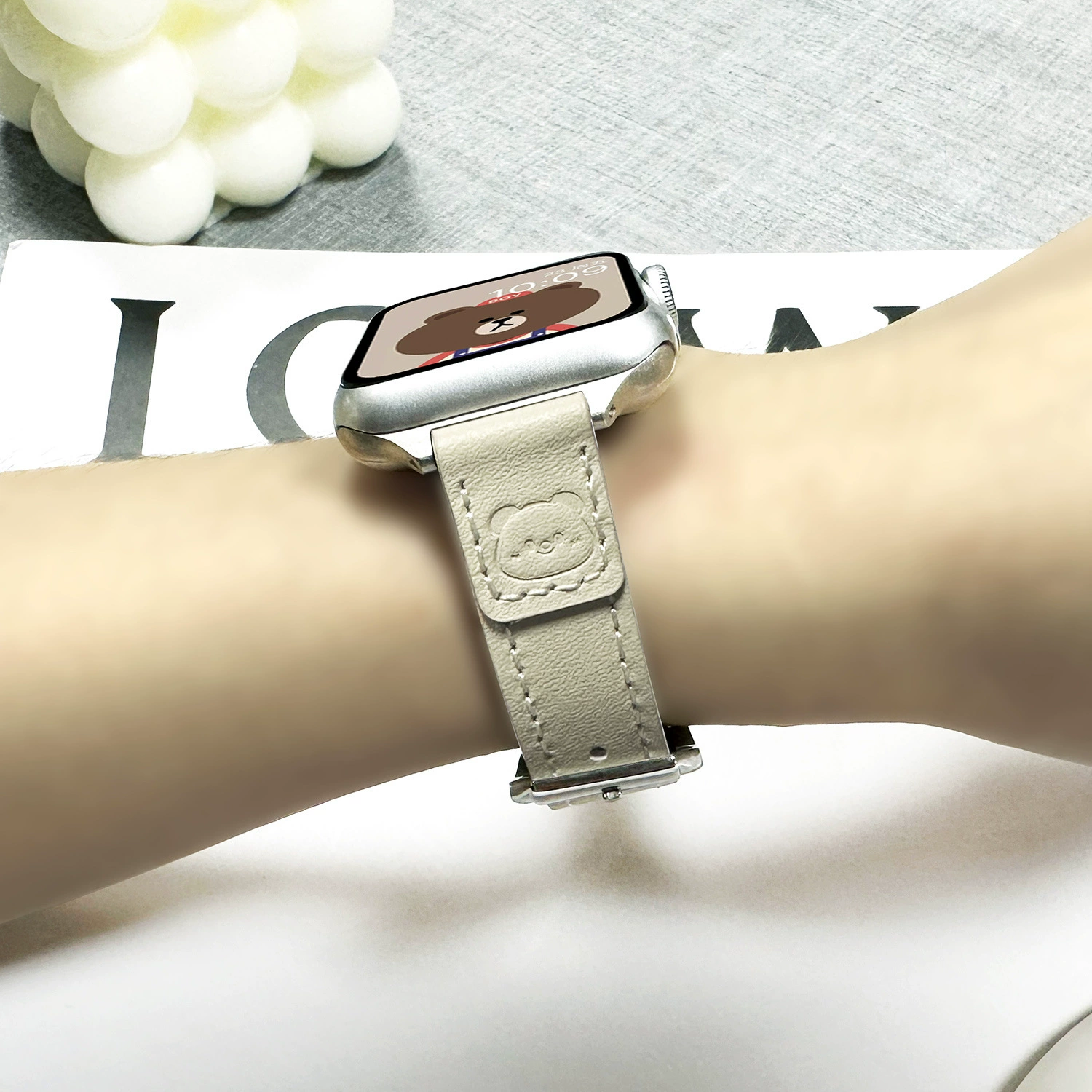 Подходит для Apple Watch 10/9/8, продвинутый стиль, женский кожаный ремешок с принтом медвежонка для iWATCH7