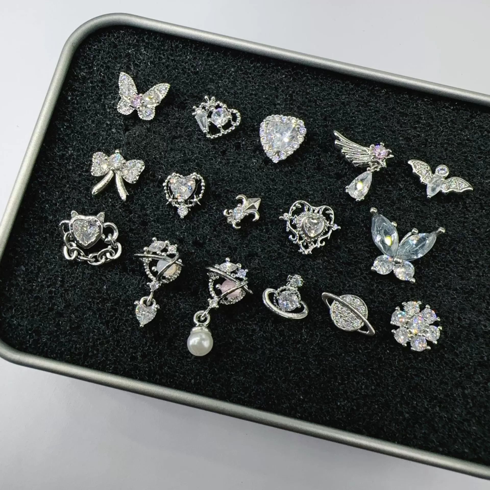 白色系耳骨钉合集 1.2耳钉耳骨钉镶钻锆石拧螺丝免摘蝴蝶挂坠义乌