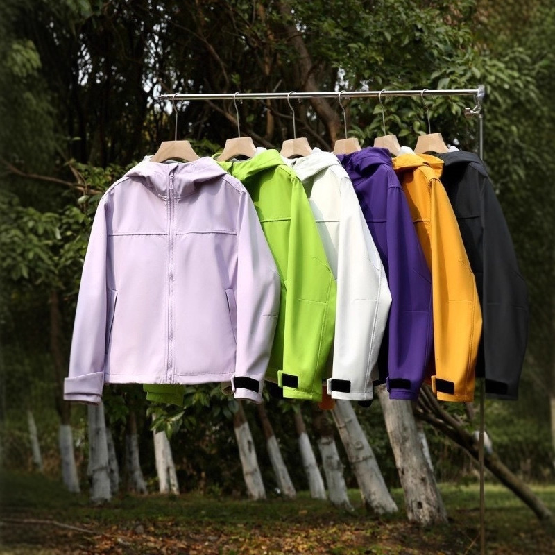 Autumn and Winter Outdoor Mountaineering Hiking Women's Windproof and Splash-Proof Lightweight Colorful Soft Shell Jacket Hooded Jacket