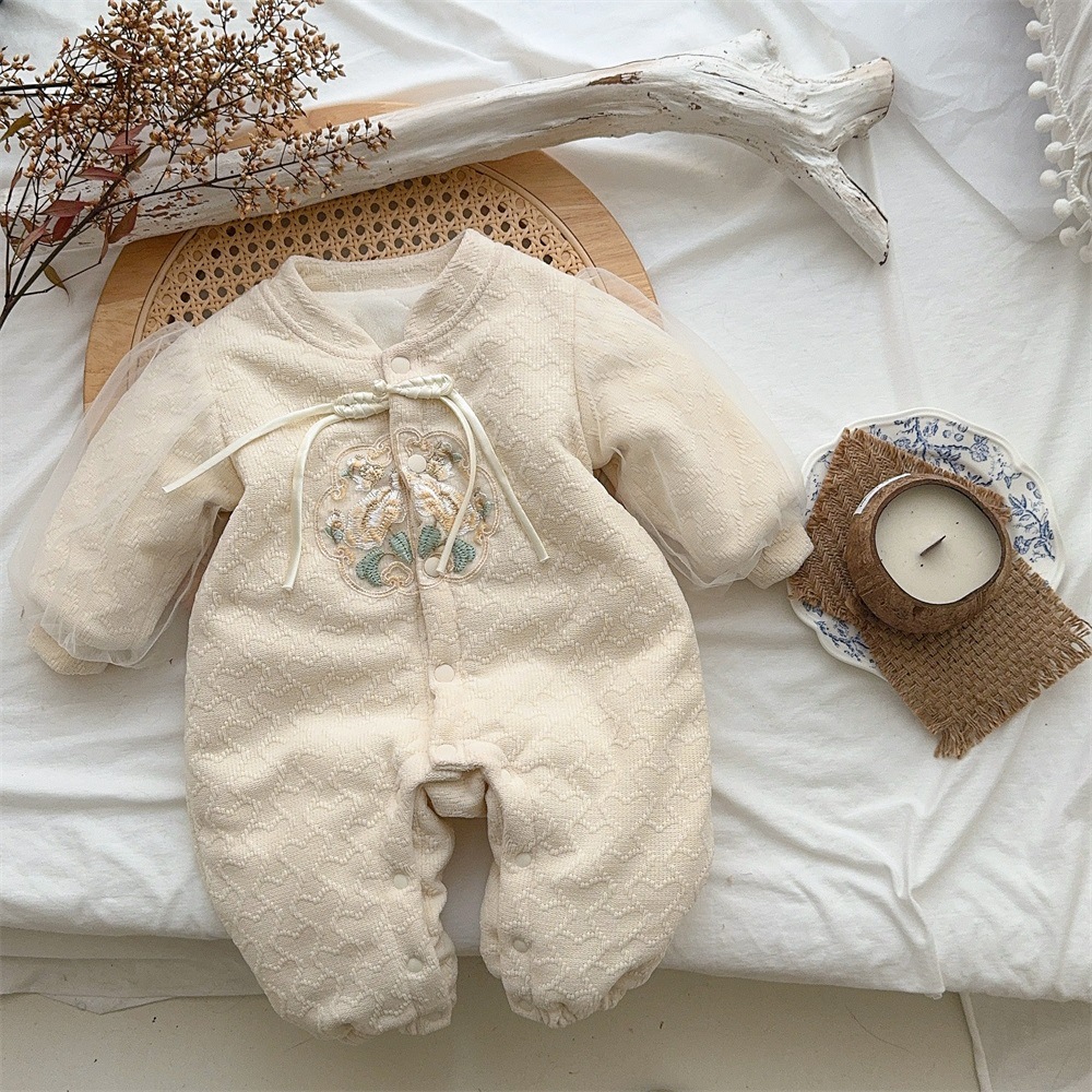 Ropa de bebé de una pieza de otoño e invierno más chaqueta de algodón con clip de terciopelo 0-2 años, luna llena, cien días, mameluco, ropa de Año Nuevo, ropa de fin de año 3