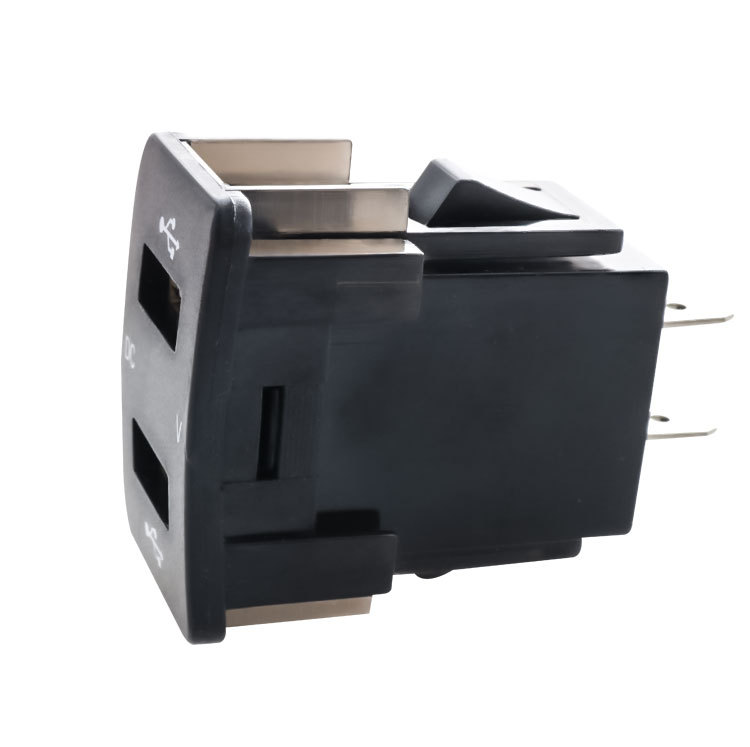 Factory direct car dedicated to kareiling double Qing double usb installed car charger interface charger