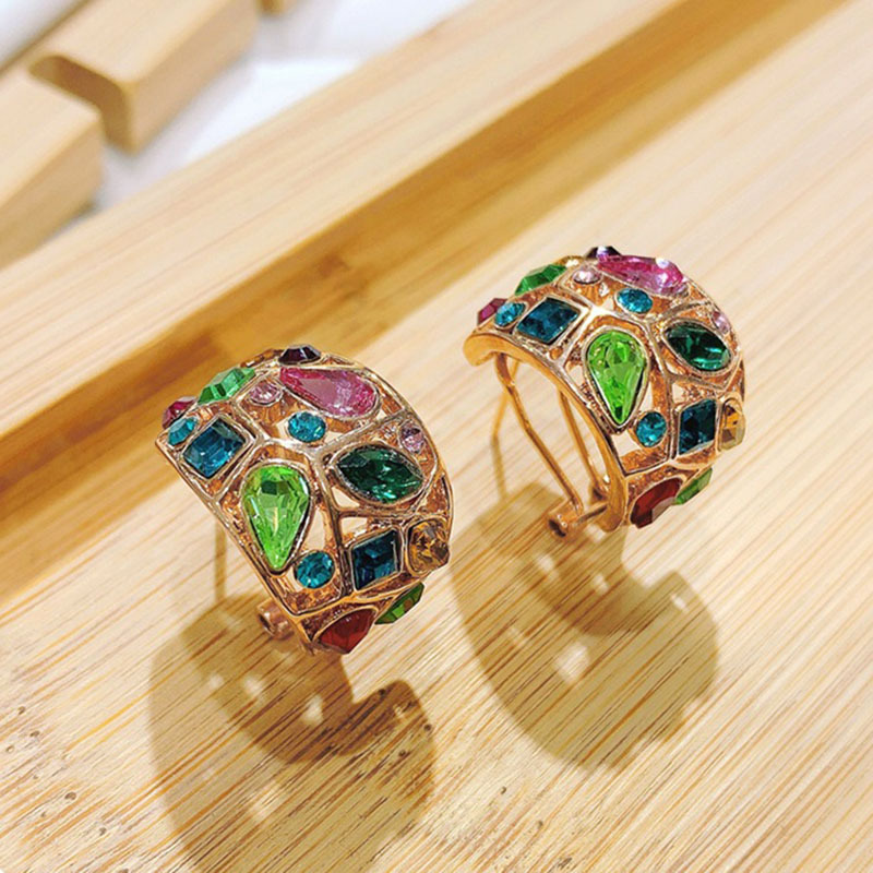 �¿�ŷ��ʱ�����и߼��в�ɫˮ�����۶���Ů���Գ�������Ů������