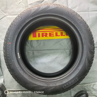 Pirelli 225/60-18 Vehicle tire