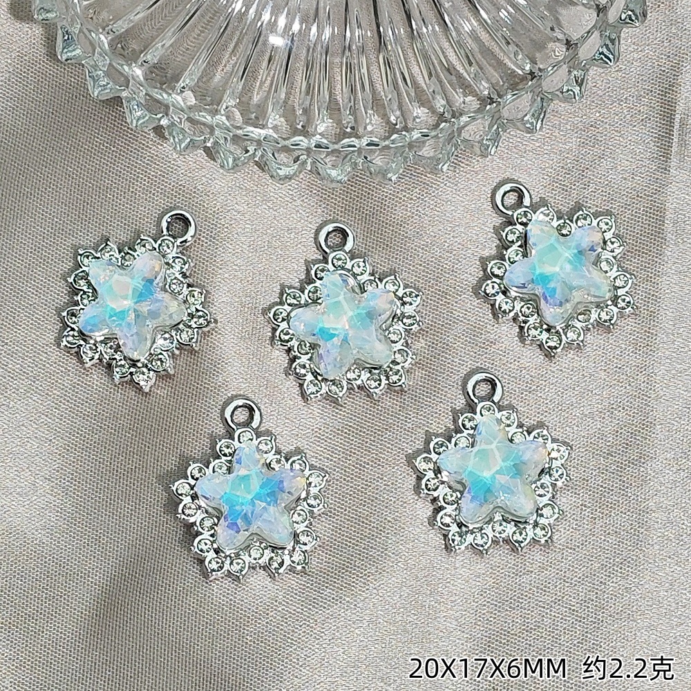 Exquisitos accesorios de joyería colgante de diamante de alta protección ultravioleta al por mayor collar DIY artesanal colgante de materiales de ropa de pulsera