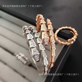 跨境爆款欧美流行蛇年高端蛇形满钻手环不掉色同款手镯厂家直销