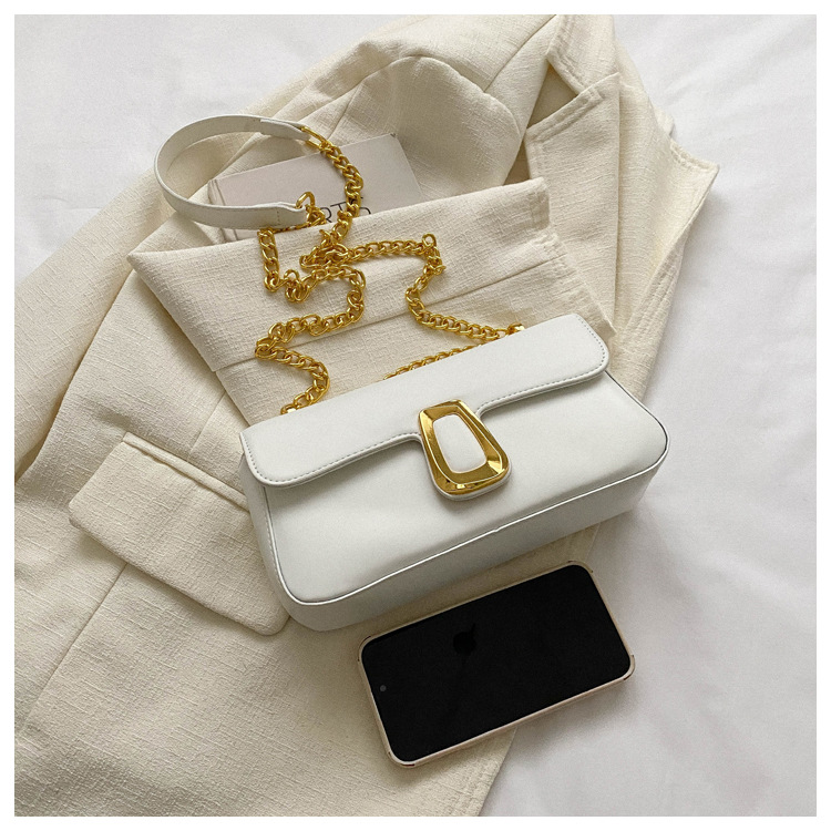 Bolso de cadena de color sólido, minimalista y de alta calidad para bolso de mujer Primavera 2024 Nuevo bolso cruzado diagonal de un solo hombro de estilo informal y moderno_voghion.com