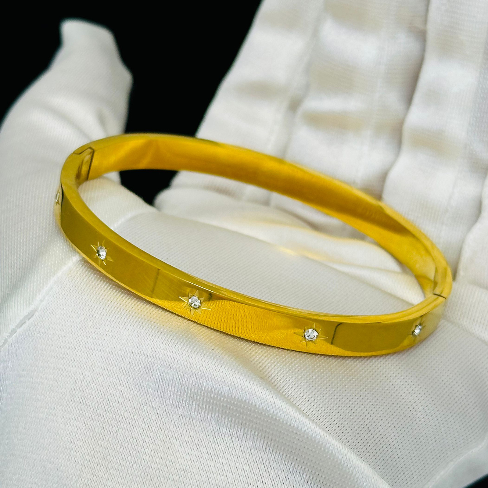Las estrellas brillantes de diamantes no se desvanecen, pulsera de oro para mujeres, nueva pulsera de titanio simple, joyas clásicas cuando transfronterizas