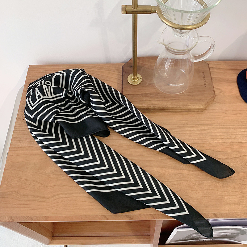 Decoración de verano bufandas de seda para viajeros bufandas profesionales 70x70 pequeñas bufandas cuadradas accesorios de mujer ataduras de cabello seda simulada