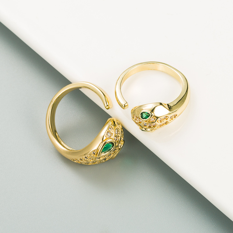 Fashion Golden Snake-shaped Ring display picture 5