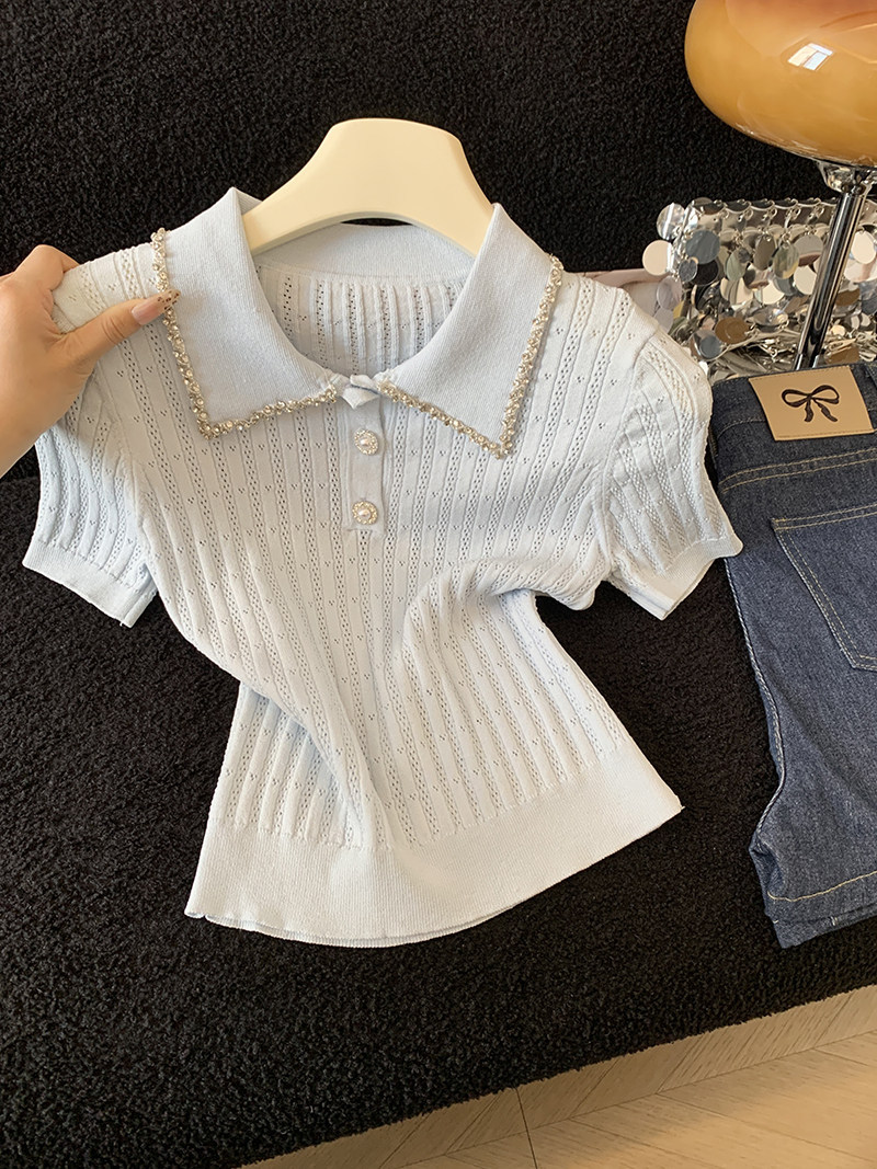 Áo thun cổ polo dệt kim nữ tay ngắn, phối ngọc trai cách điệu — xanh lam chi tiết 1