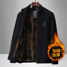 �Ӻ�ӽq�A���ж������I��ů�������b�ⶬ��ѩ�᠖�A���������·�