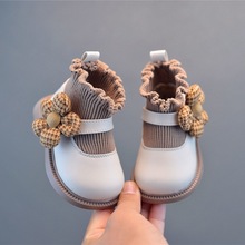 婴儿学步鞋 软底女宝宝鞋子韩版春秋新款短靴洋气防滑一脚蹬批发