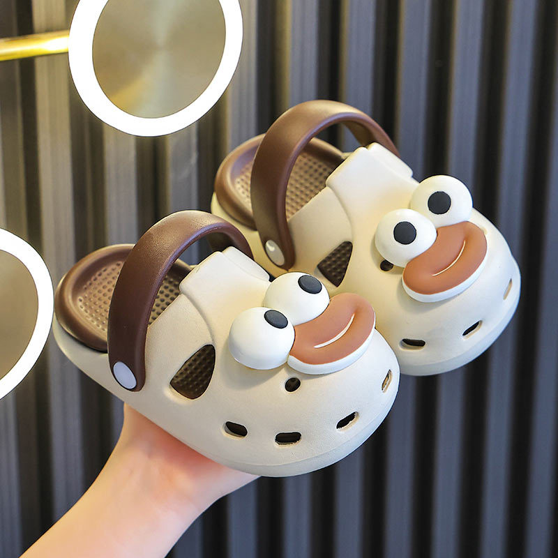 Children's Croc Shoes Boys Summer 2025 New Boys and Girls Baby Indoor Home Cute Cartoon Sandals