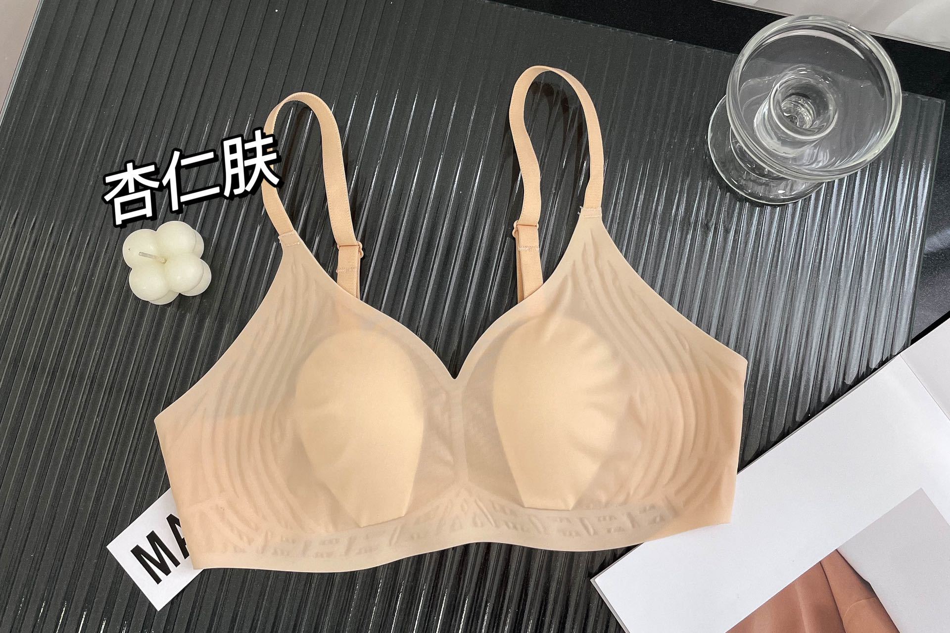 Alta calidad ultra-delgada de hielo jalea máscara de cristal taza de Orejas de conejo belleza ropa interior sin costuras se reunieron Sujetador deportivo para las mujeres