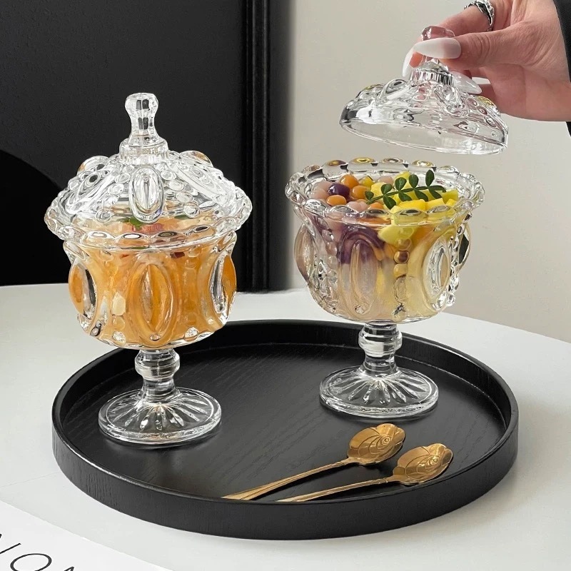 Niche medieval con cubierta de postre tazón de estilo palacio emblema taza de helado taza de vidrio de alto valor facial tazón de agua de azúcar tazón de yogur