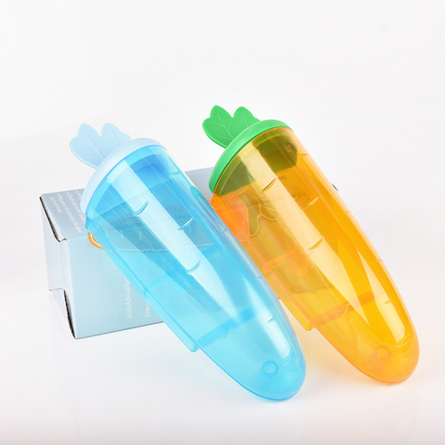 Factory direct sales carrot pet water feeder rabbit hanging water fountain hamster chinchilla pet bowl