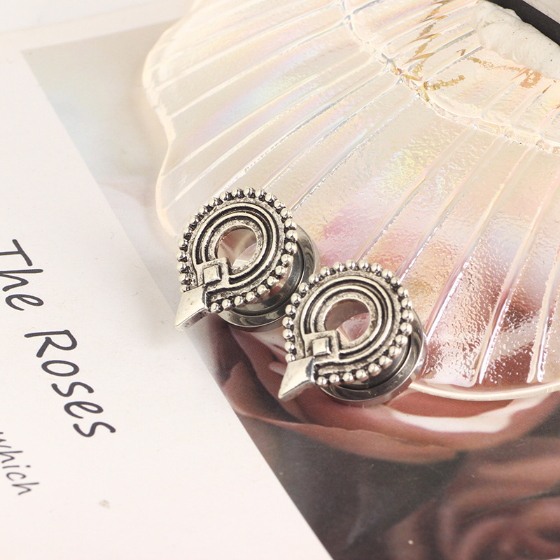 Stainless Steel Single Horn Ear Expander - New Chinese Style Cartilage Earring for Men and Women detail image 7