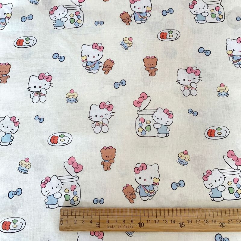 純綿のデジタルプリントの布地純綿のかわいいアニメの猫の布地はテーブルクロスを包んで子供服のパジャマの布を飾ります。|undefined
