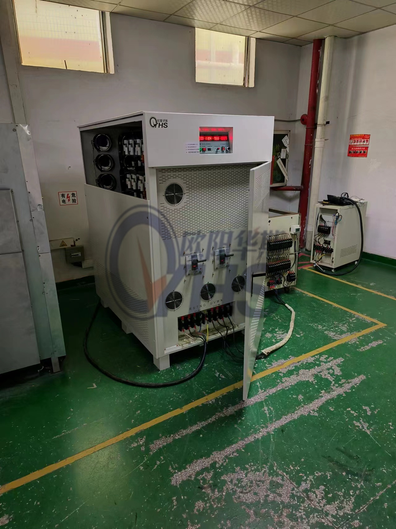 ŷ����˹����150KVA��Ƶ��Դ�������ڣ�����110V 60HZ���ڲ�Ʒ