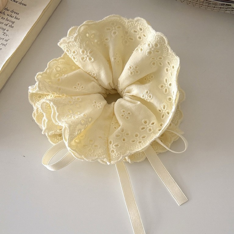 Versión coreana del lazo para el cabello con cordón de encaje ins, cuerda para el cabello de intestino grueso, nueva lazo de encaje de cuatro capas para las mujeres