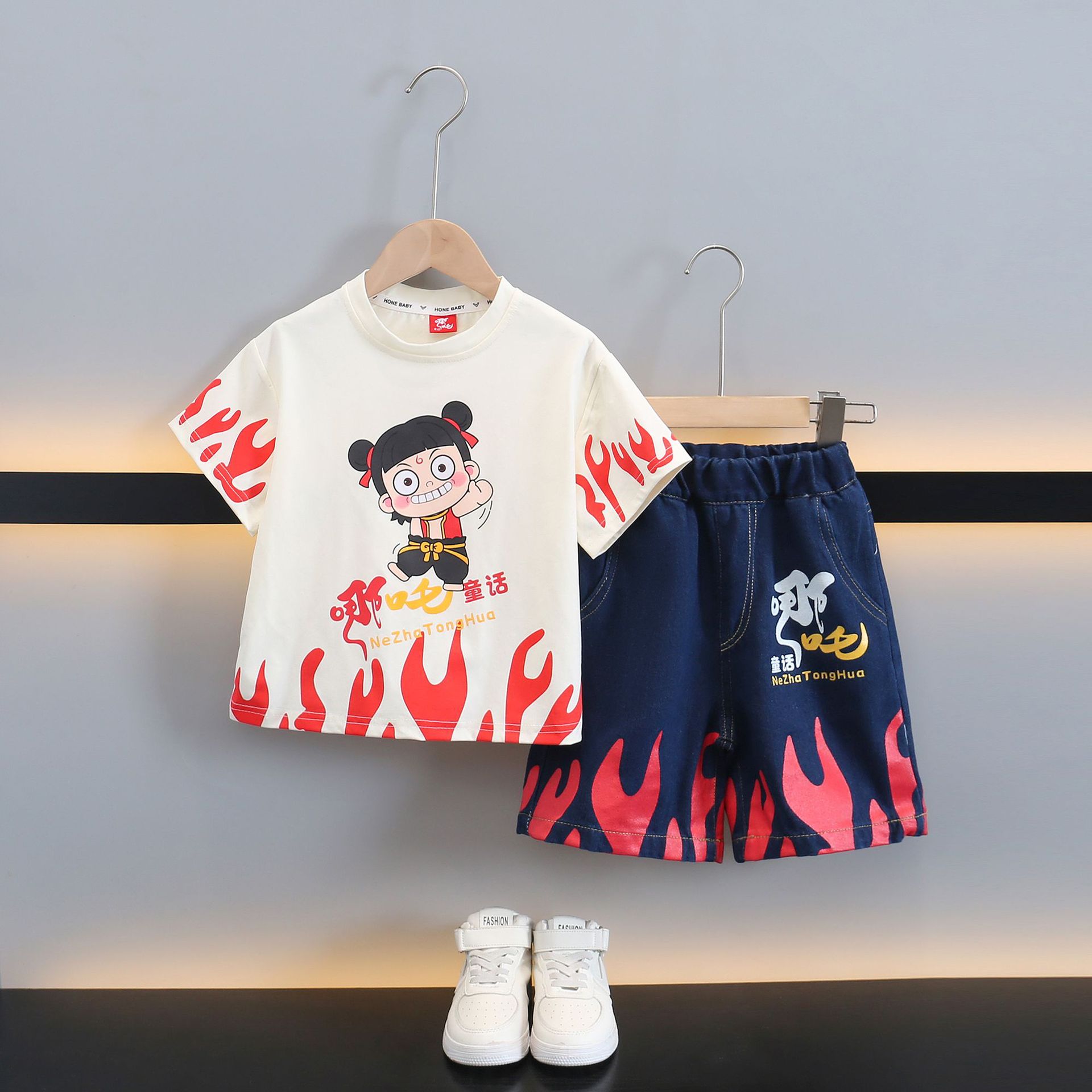 7927 niños verano dibujos animados moda ropa fresca de manga corta verano niños pequeños y medianos niños camiseta de manga de cinco puntos traje de dos piezas