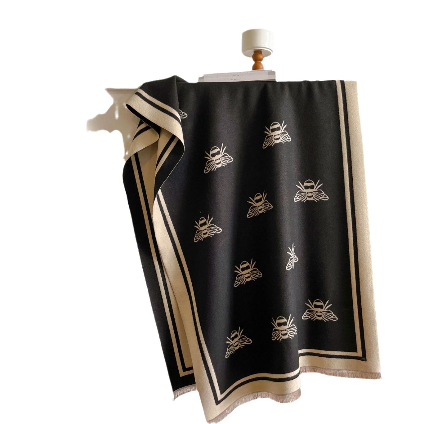 Otoño e Invierno nuevo estilo de gran marca de moda de abeja bufanda de impresión de moda exterior chal de Cachemira-como bufanda caliente engrosada