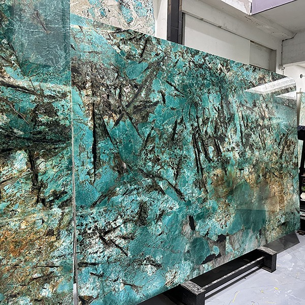 新しいアマゾンの緑の天然の大理石の石材は窓の台の豪華な石台のデスクトップを漂って敷居の階段を越えて卸売りして加工します。|undefined