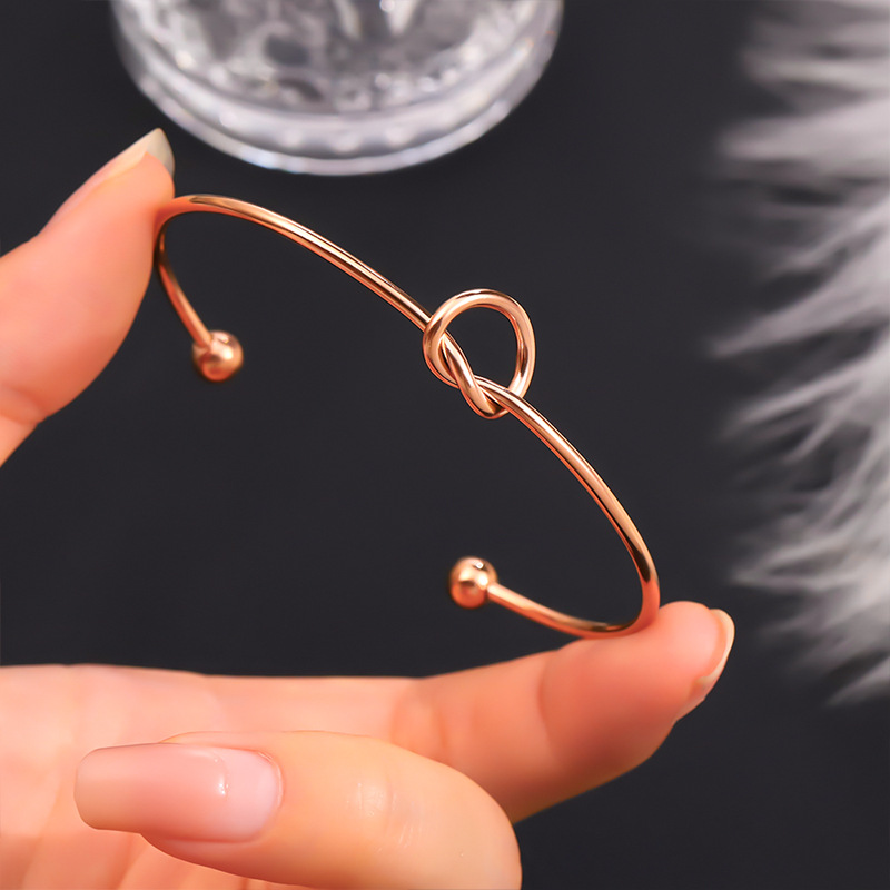 Sz104 knotted love [rose gold]