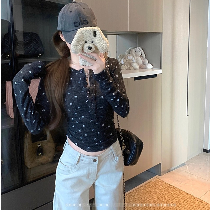 Jiujiu [Original Rabbit Towel] Brushed Slim Fit Long Sleeve Henley Collar Base Shirt Women's Floral Knitted Top