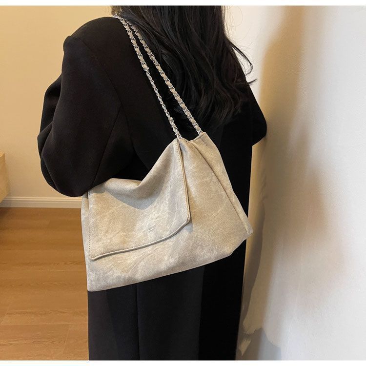 感质感链条托特包女新款百搭大容量上课单肩包时尚通勤包外贸批发|undefined