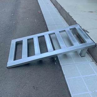 ̨�Aб�|늄�܇���°��Ӽ����µ��R·������܇Ħ��܇��̨�A